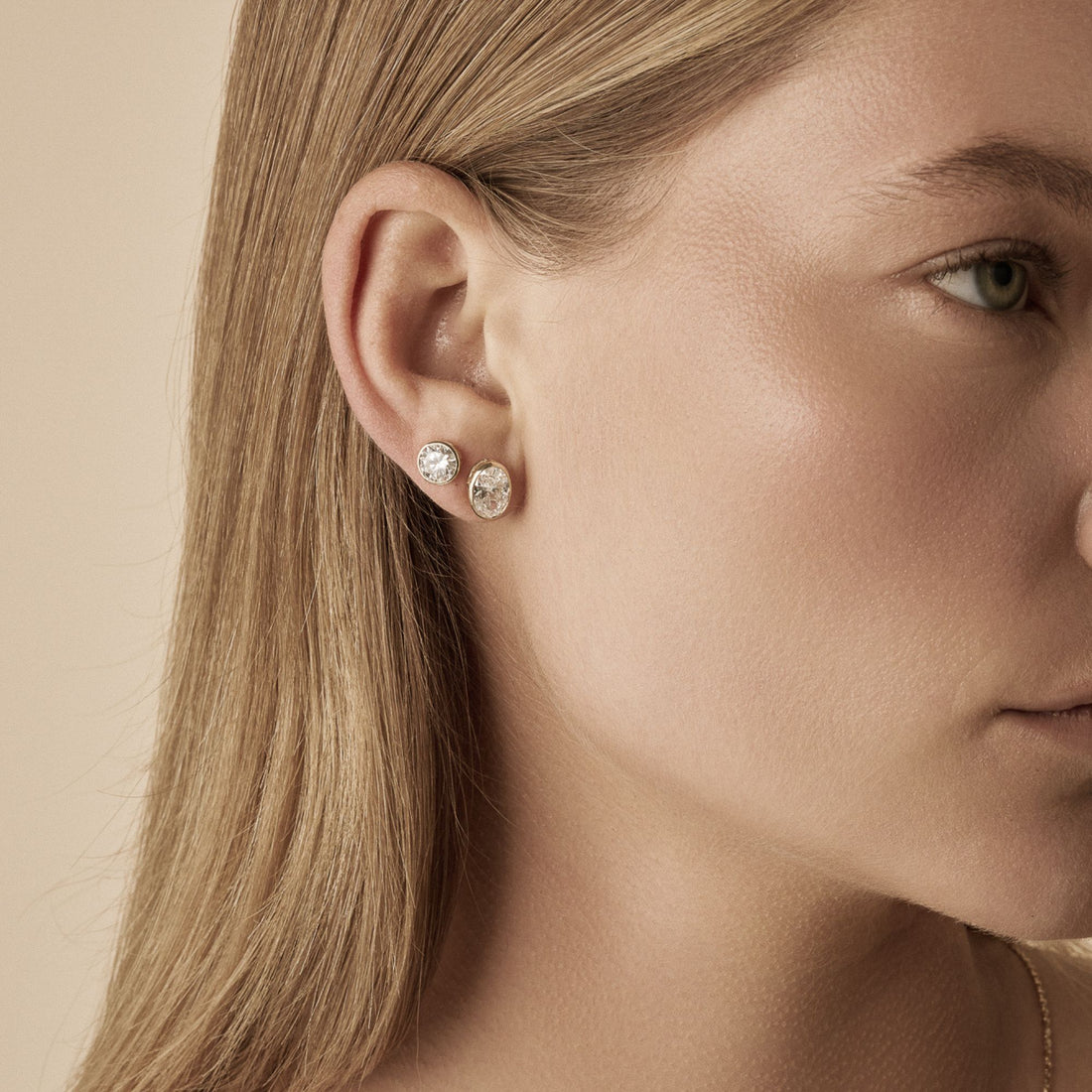 Clara Round Bezel Stud Earrings
