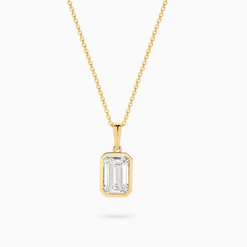 Wren Emerald Bezel Pendant