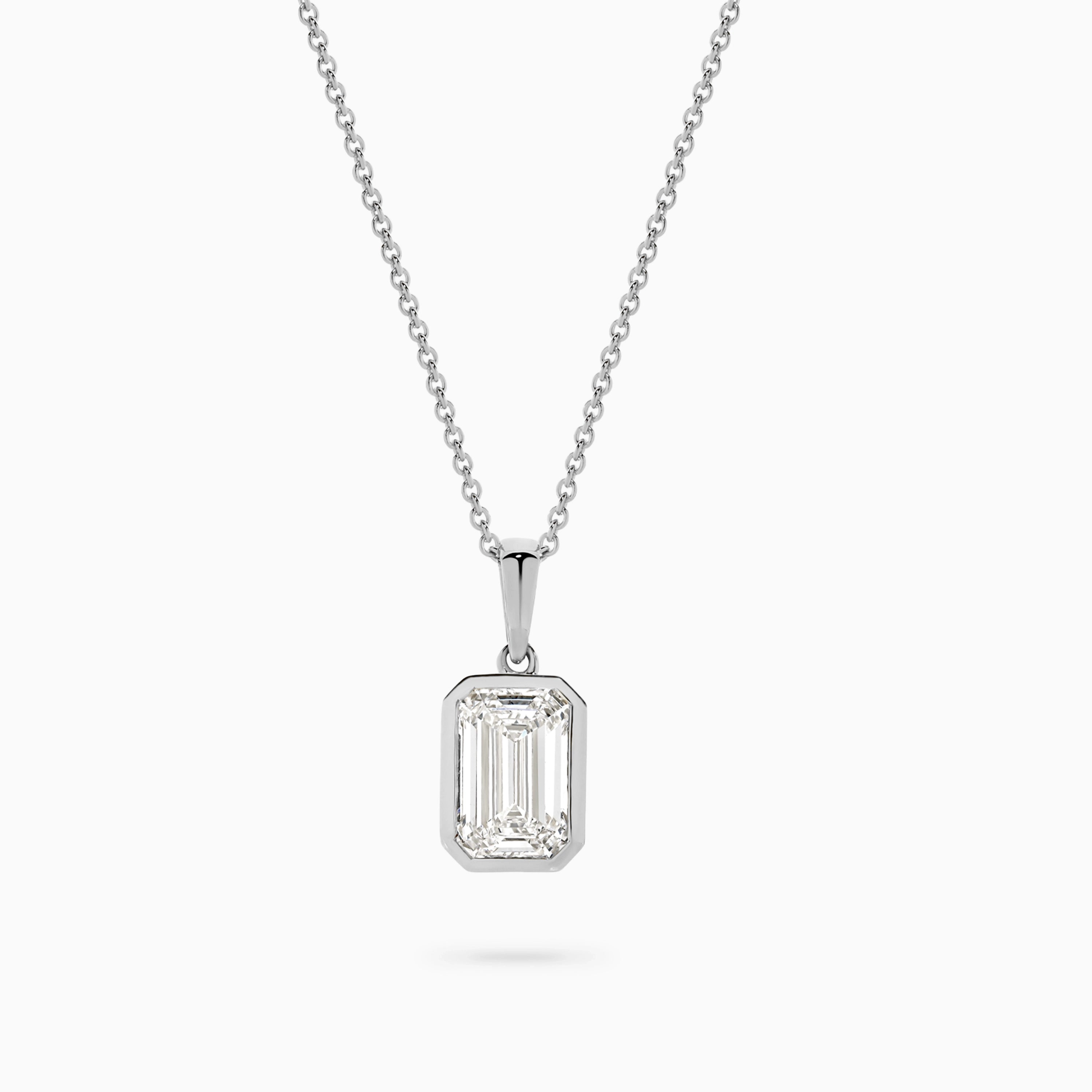 Wren Emerald Bezel Pendant
